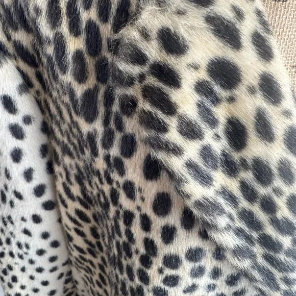 Leopard Print Women's Coat - Picture 4 of 6
